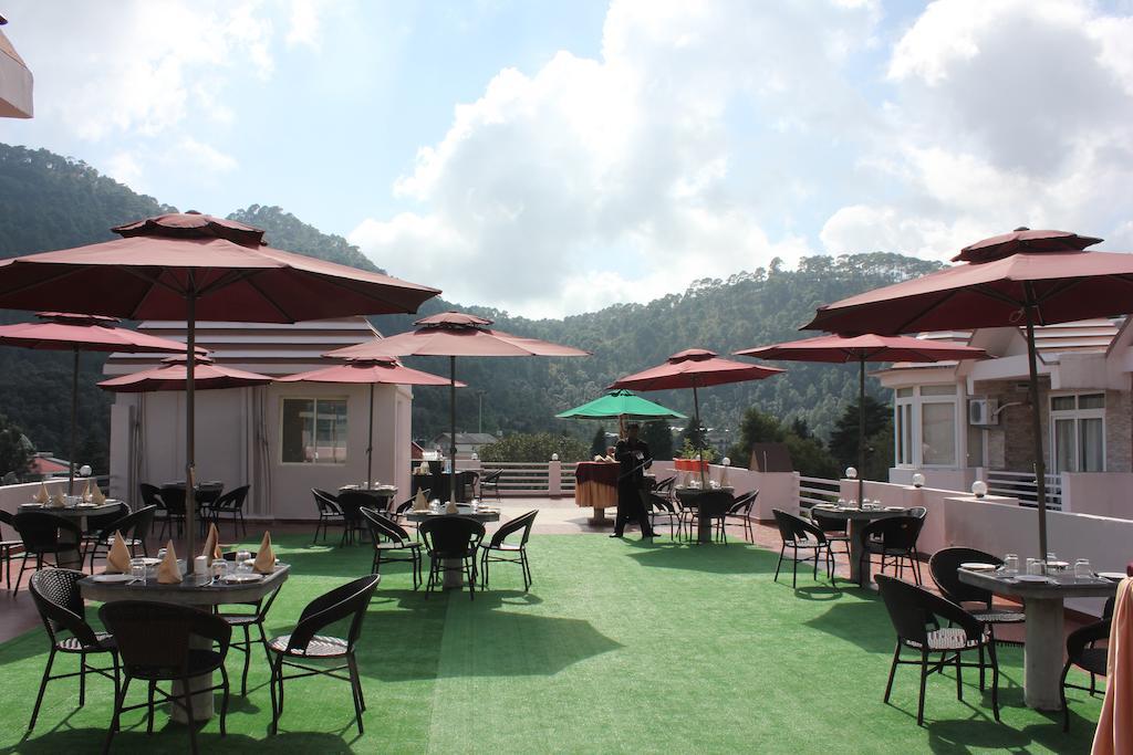 Hotel The Royal Court Nainital Zewnętrze zdjęcie