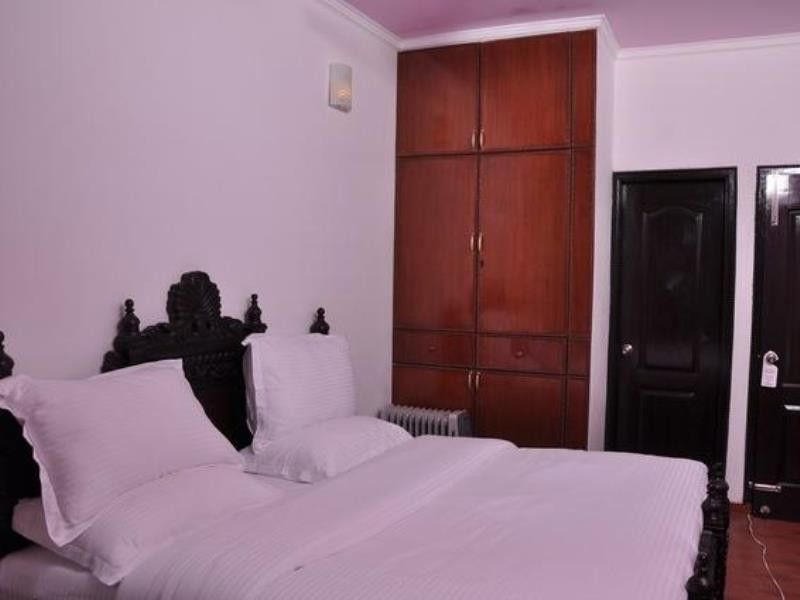 Hotel The Royal Court Nainital Zewnętrze zdjęcie